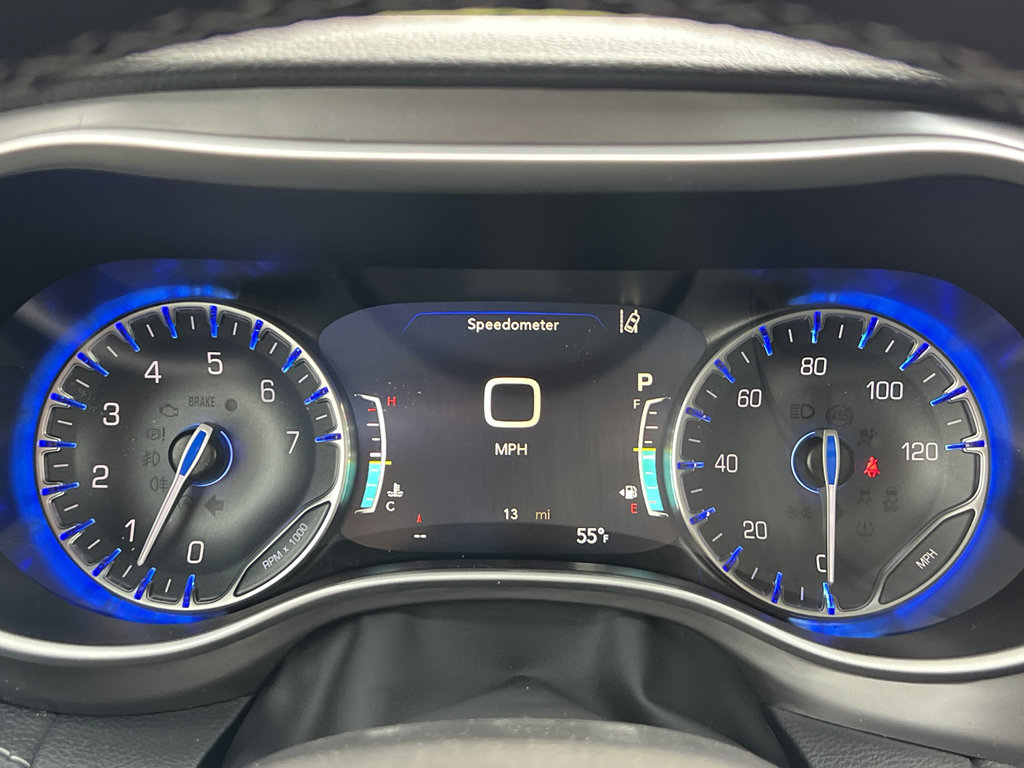 New 2026 Chrysler Pacifica Select AWD/4WD image 30