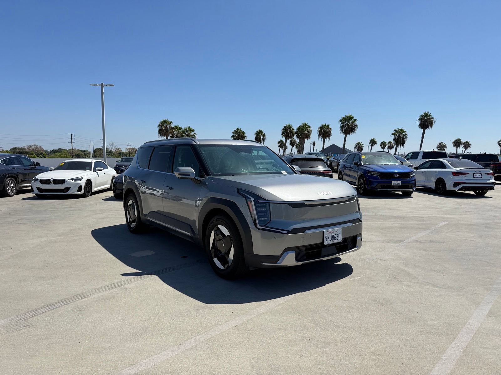 Used 2024 Kia EV9 Wind AWD/4WD image 4