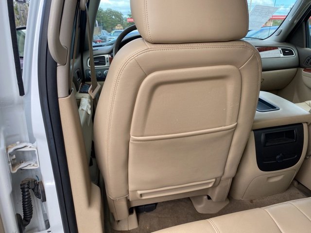 Used 2014 Chevrolet Silverado 2500 LTZ w/ LTZ Plus Package image 34