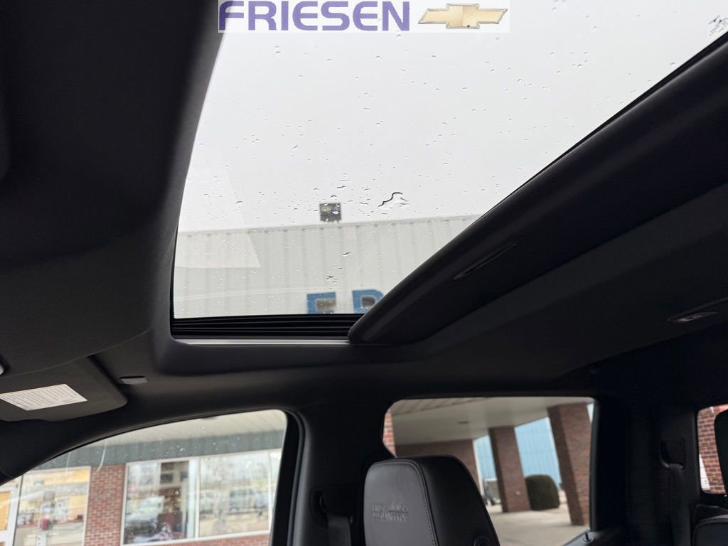 Used 2019 Chevrolet Silverado 1500 High Country w/ High Country Premium Package image 22