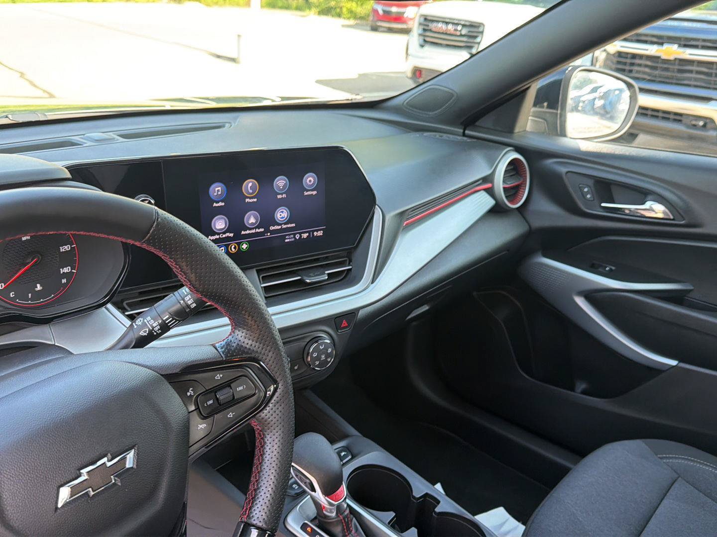 Used 2024 Chevrolet Trax RS w/ Driver Confidence Package FWD image 16