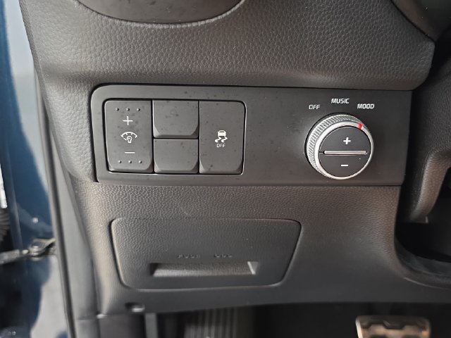 Used 2018 Kia Soul + FWD image 26