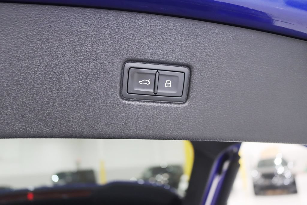 Used 2023 Audi SQ5 Prestige w/ Prestige Package AWD/4WD image 42
