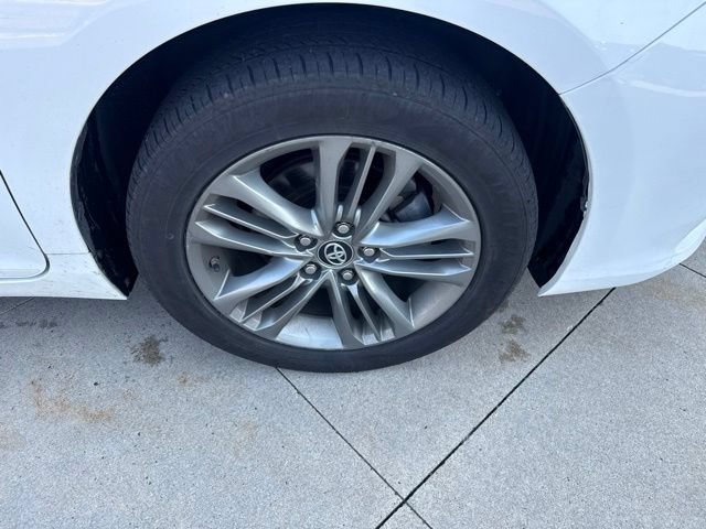 Used 2017 Toyota Camry SE FWD image 9