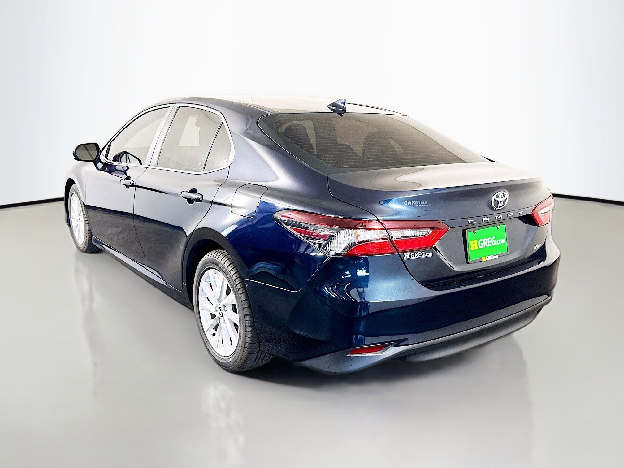 Used 2021 Toyota Camry LE image 7