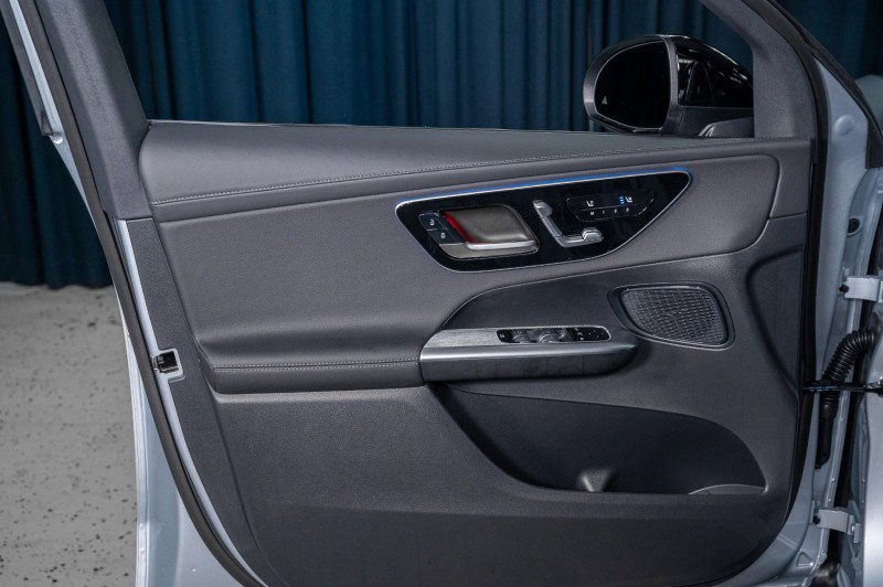 Certified 2026 Mercedes-Benz GLC 300 image 12