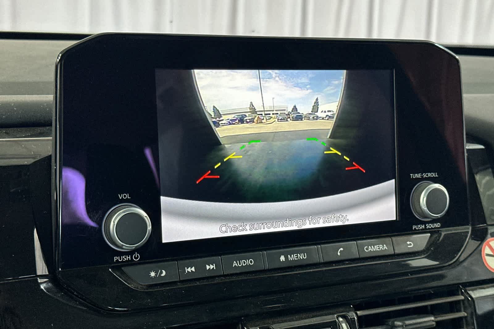Used 2024 Nissan Pathfinder SV FWD image 22