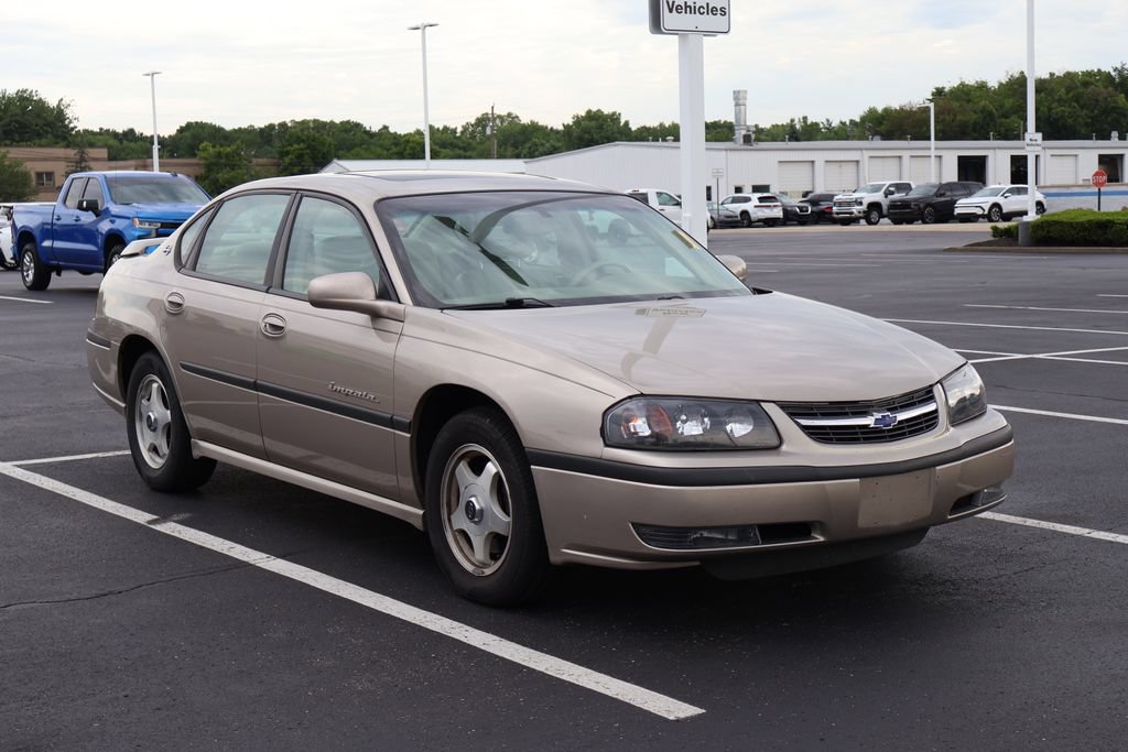 Used 2002 Chevrolet Impala LS w/ Preferred Equipment Group FWD image 3