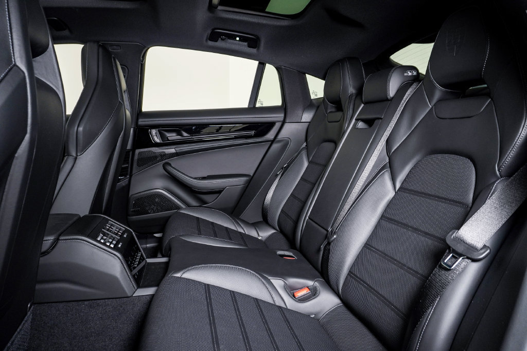 New 2026 Porsche Panamera 4 AWD/4WD image 16