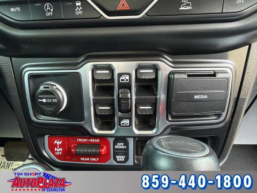 Used 2022 Jeep Gladiator Rubicon w/ LED Lighting Group AWD/4WD image 21