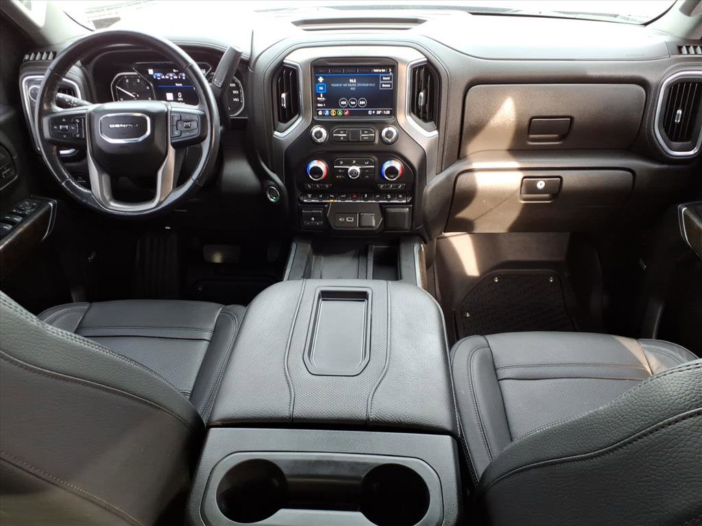 Used 2022 GMC Sierra 3500 Denali w/ Denali Black Diamond Edition image 15