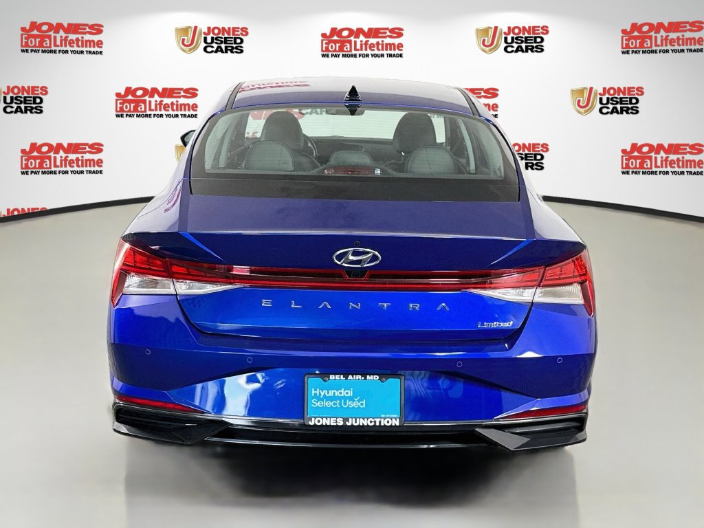 Used 2023 Hyundai Elantra Limited FWD image 18
