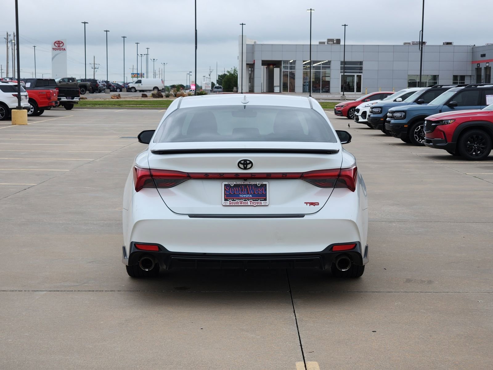 Used 2020 Toyota Avalon TRD FWD image 8