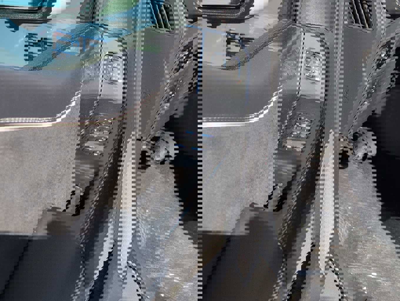 New 2025 Ford F150 Lightning Platinum image 6