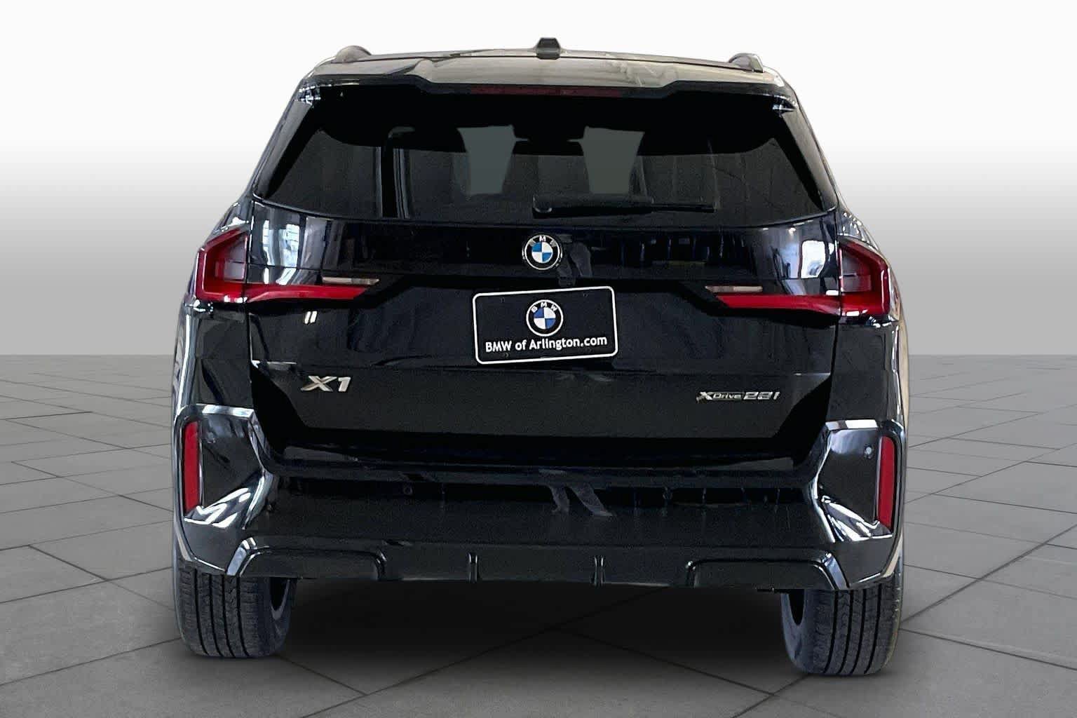 Certified 2023 BMW X1 xDrive28i w/ Premium Package AWD/4WD image 4