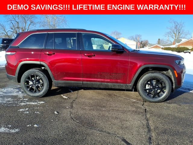 New 2026 Jeep Grand Cherokee Altitude AWD/4WD image 8