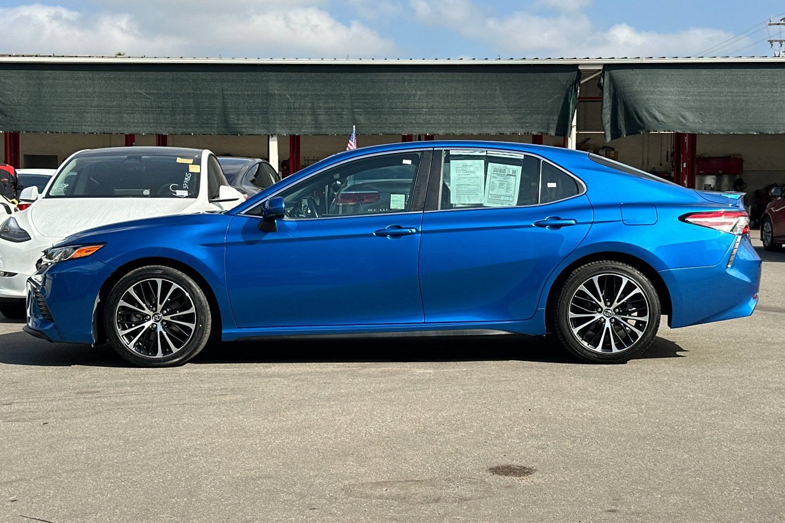 Used 2018 Toyota Camry SE FWD image 7