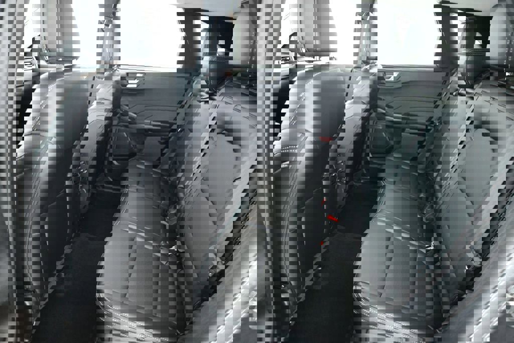 Used 2024 Ford Escape Platinum image 19