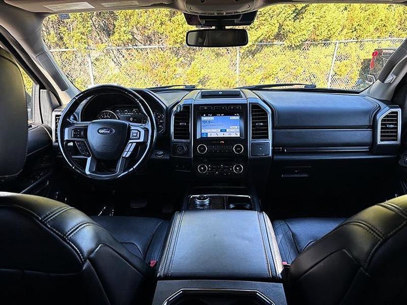 Used 2018 Ford Expedition Max Platinum image 41