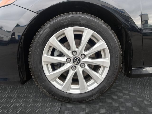 Used 2018 Toyota Camry LE w/ Convenience Package FWD image 14