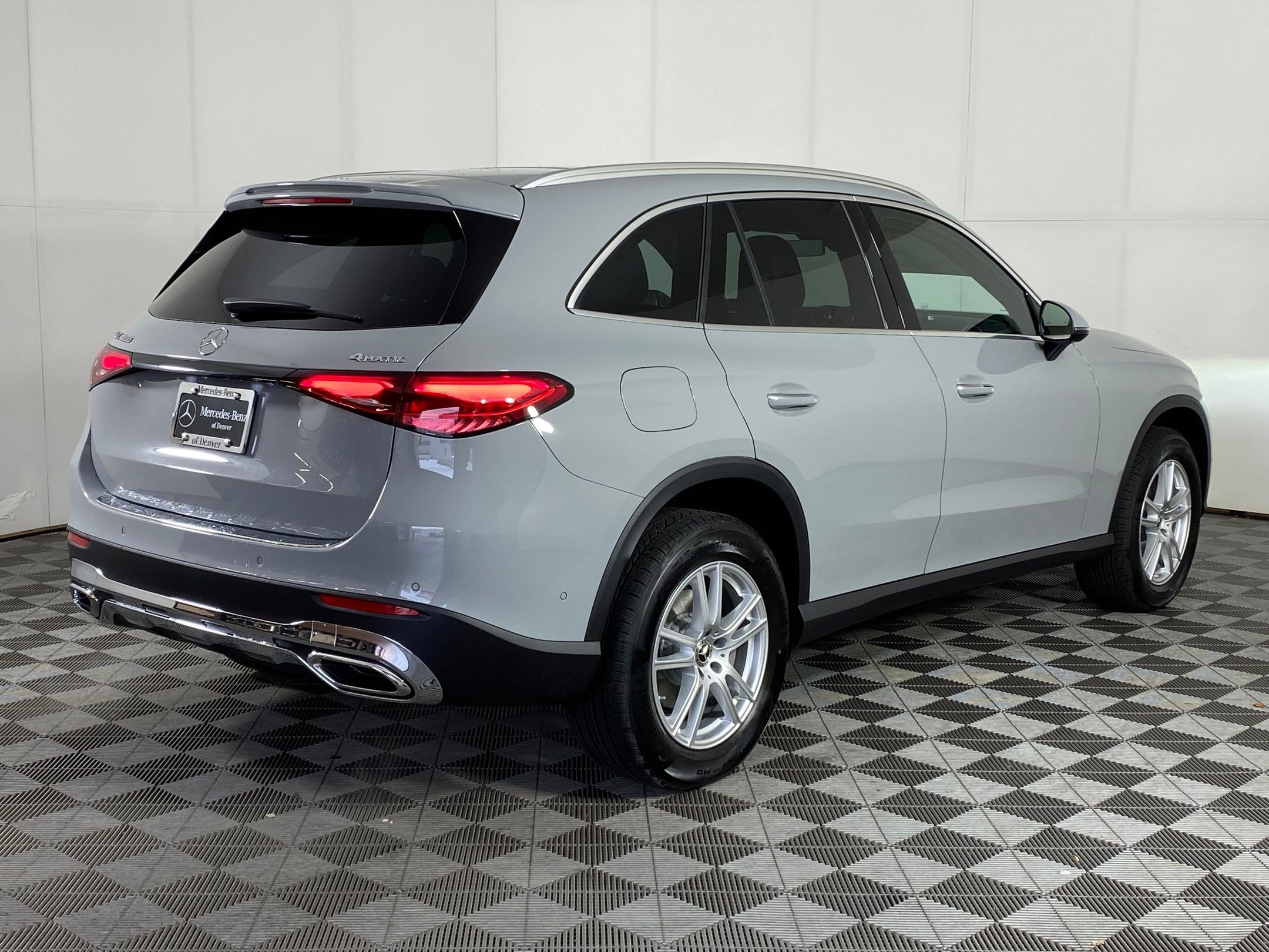 Used 2026 Mercedes-Benz GLC 300 4MATIC image 8