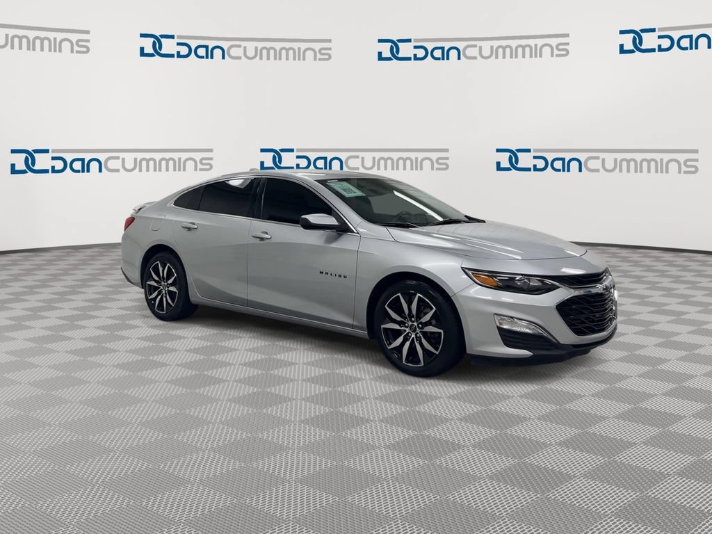 Used 2021 Chevrolet Malibu RS FWD image 2