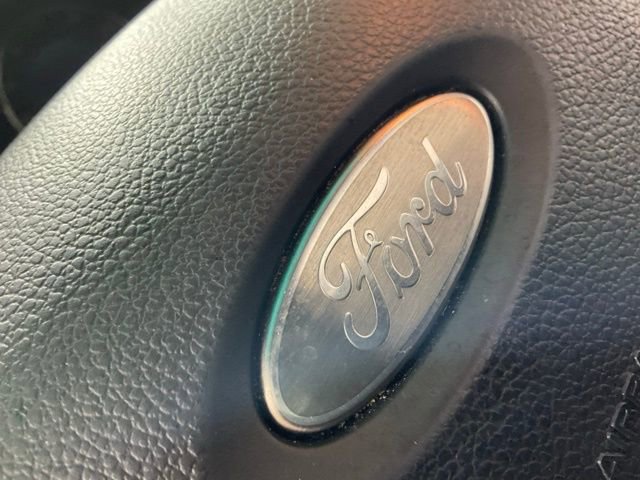 Used 2016 Ford Explorer Platinum image 41