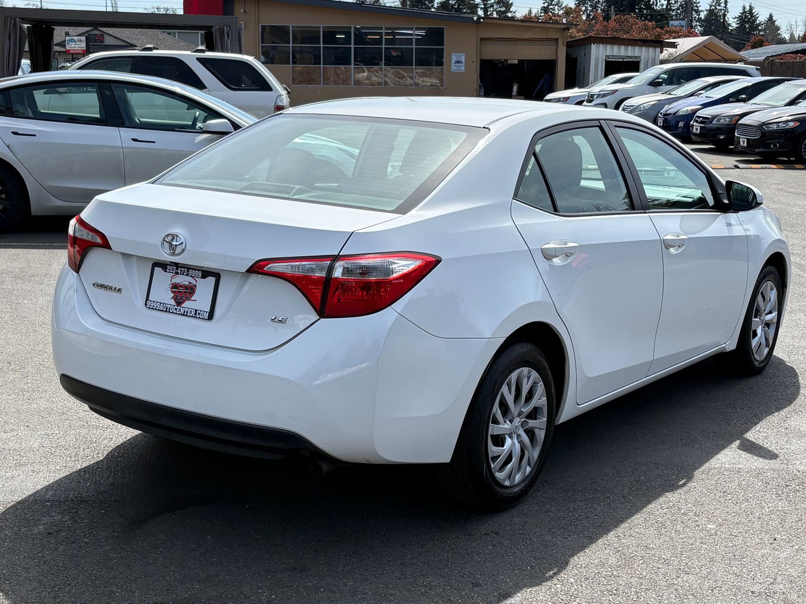 Used 2014 Toyota Corolla LE FWD image 7