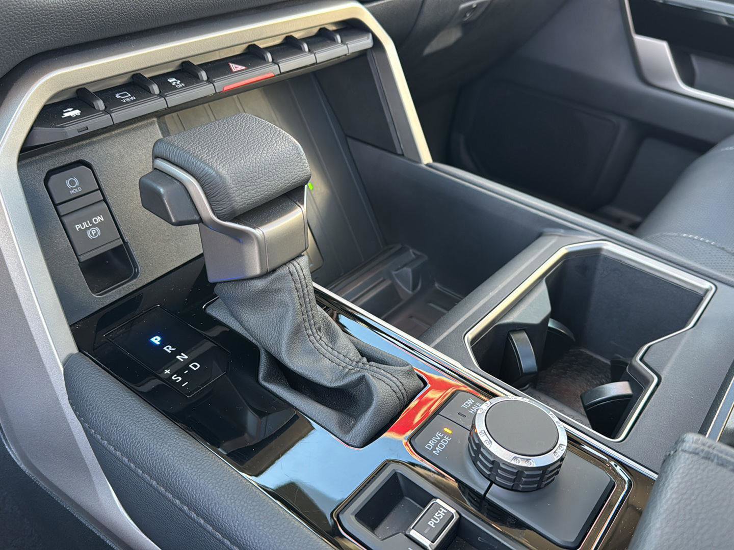 Used 2024 Toyota Tundra Limited image 23