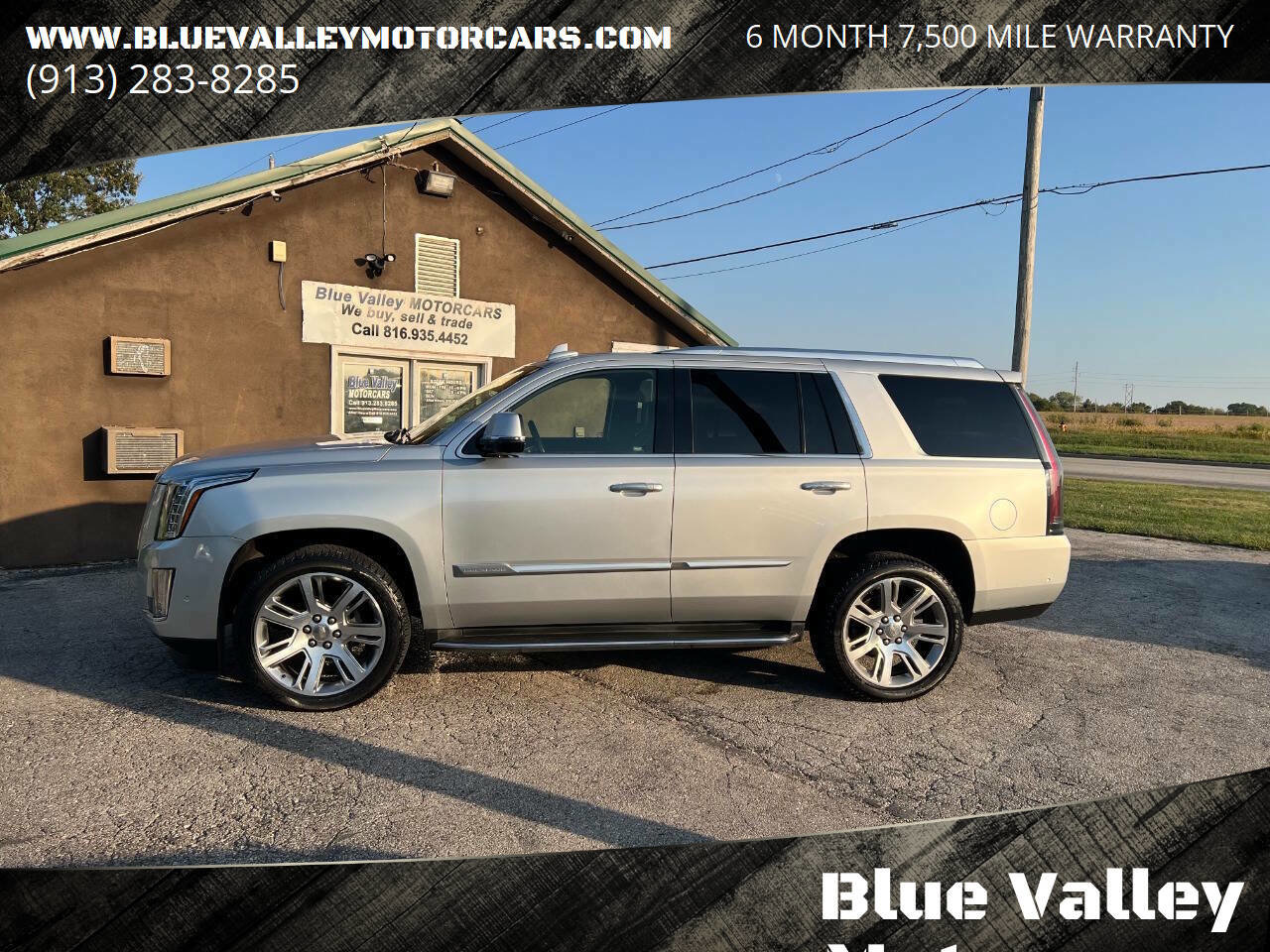 Used 2018 Cadillac Escalade Luxury image 1