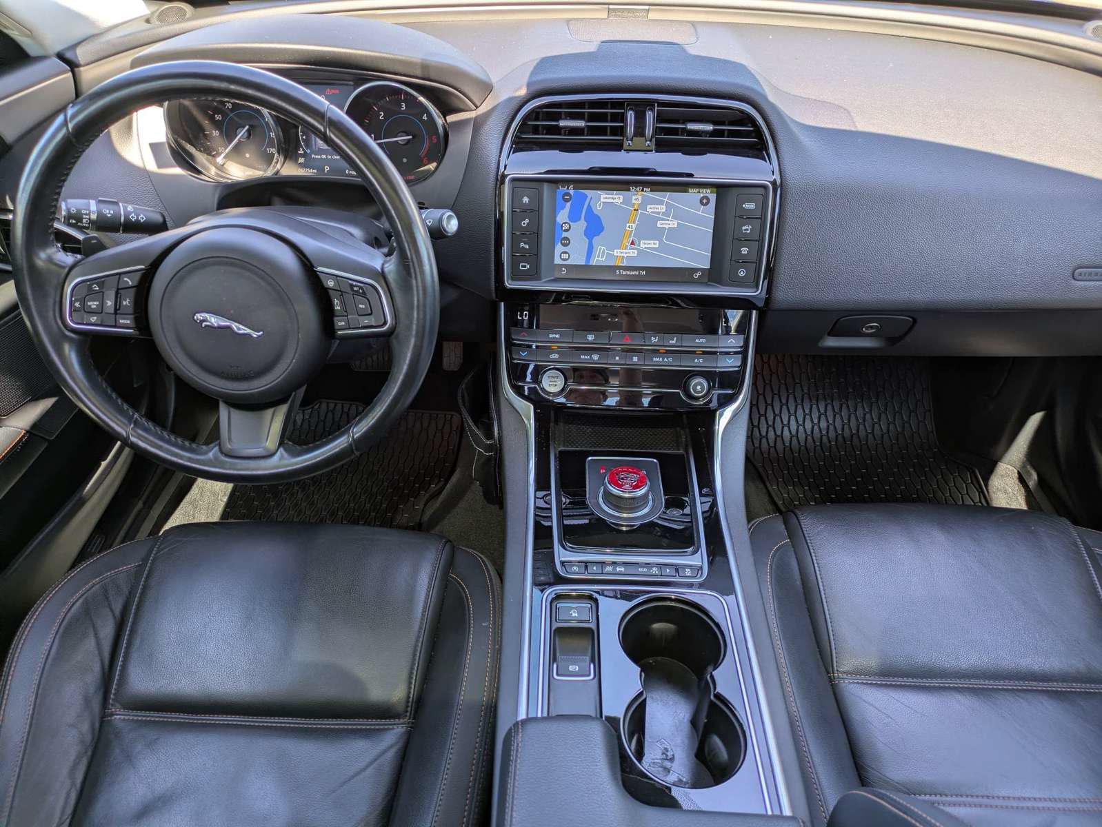 Used 2017 Jaguar XE Prestige AWD/4WD image 11