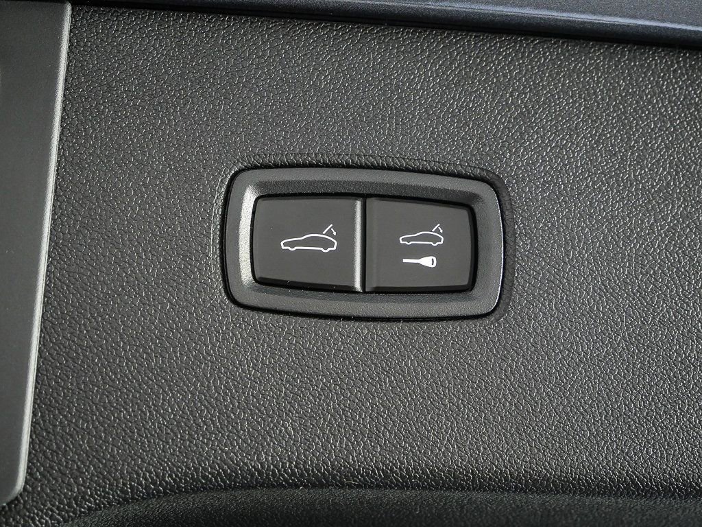 New 2026 Porsche Cayenne S image 35