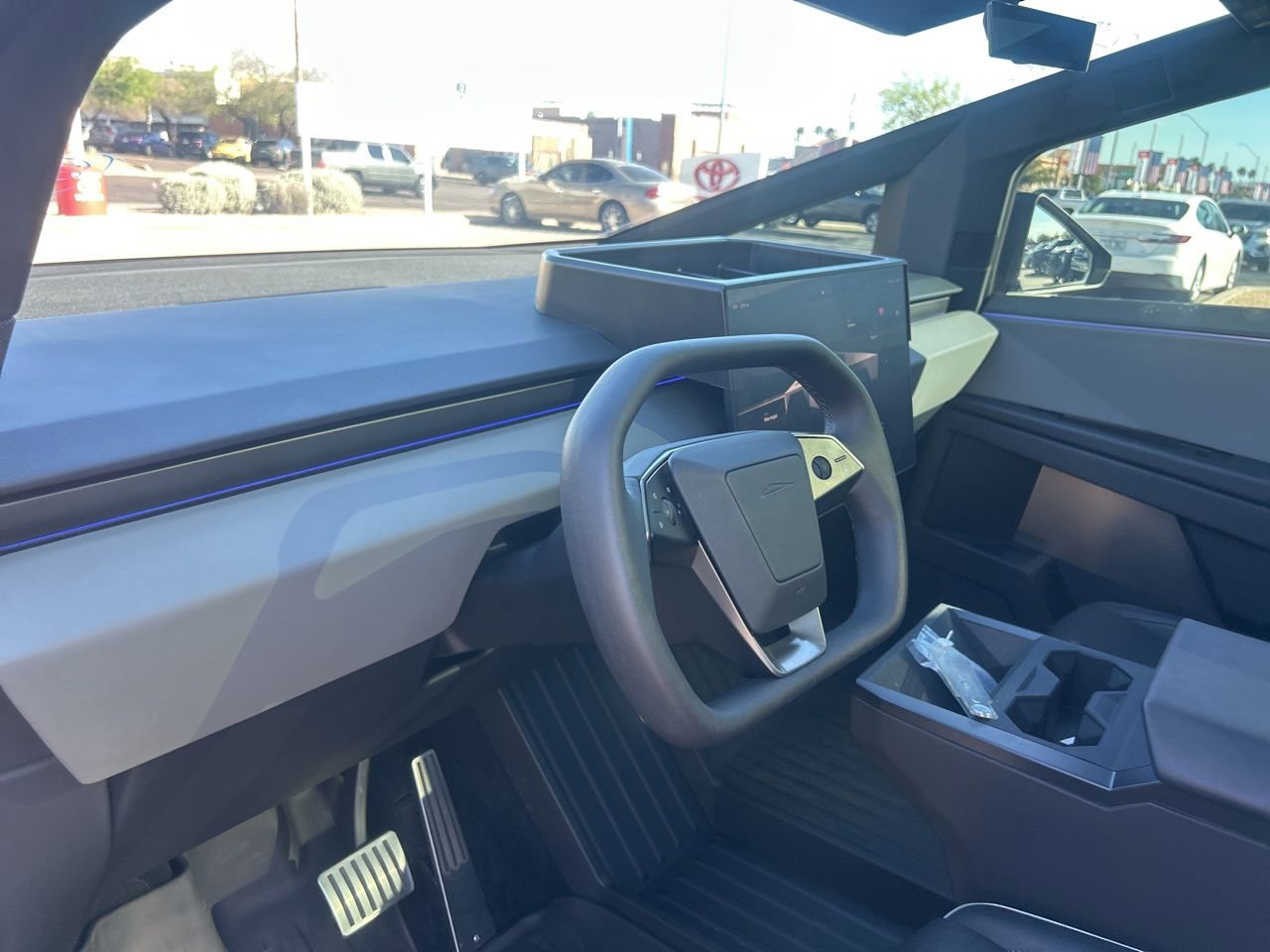 Used 2025 Tesla Cybertruck AWD Crew Cab image 7