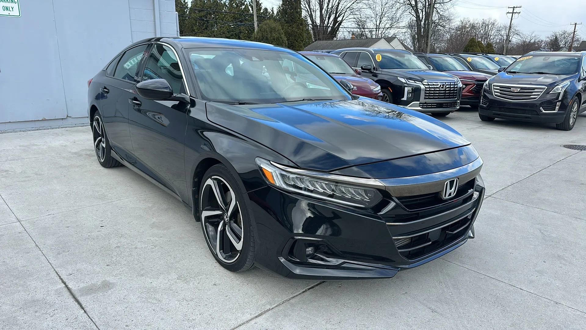 Used 2021 Honda Accord Sport image 3