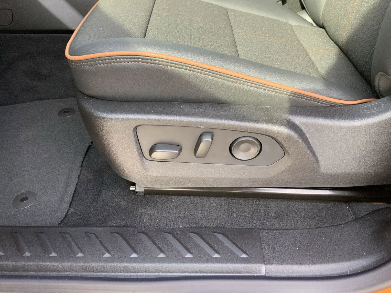 New 2026 GMC Canyon AT4 image 27