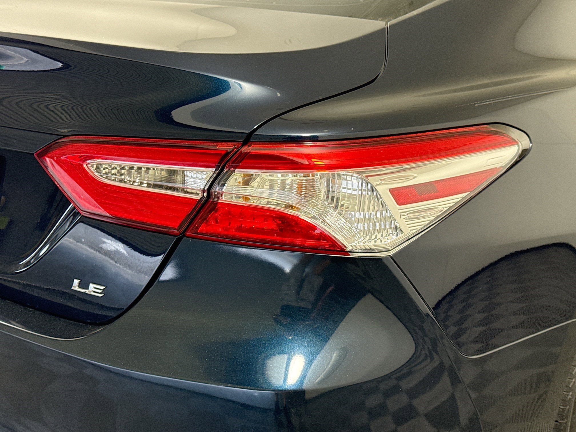 Used 2019 Toyota Camry LE FWD image 33
