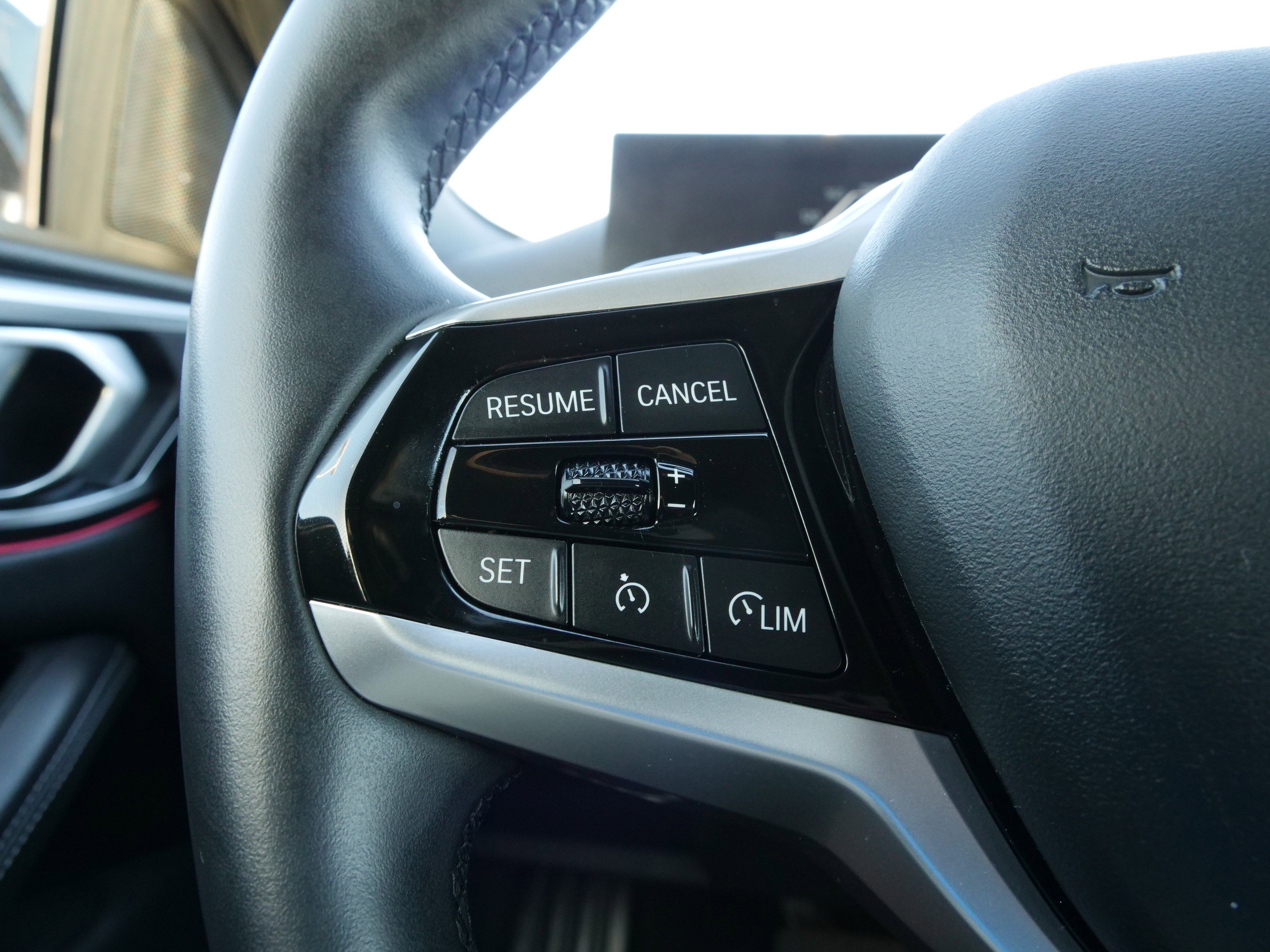 Used 2025 BMW 430i Convertible image 21