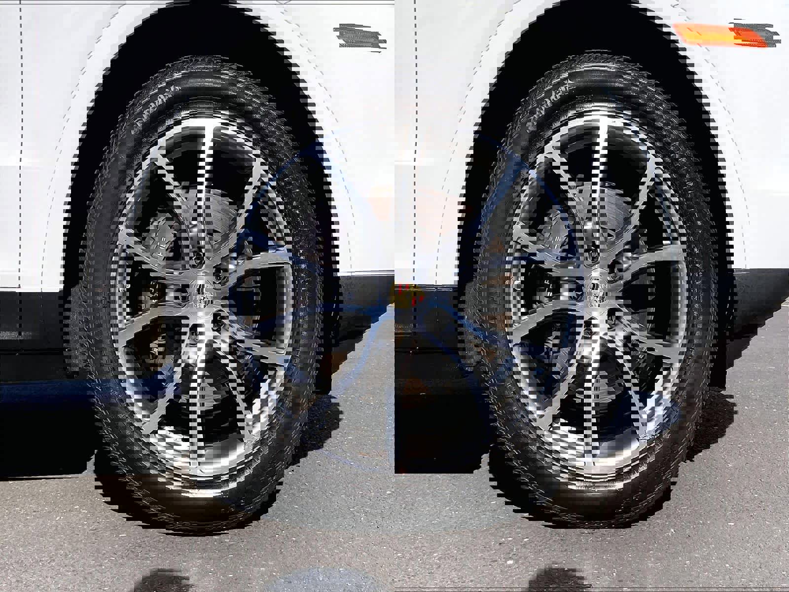 Used 2024 Porsche Cayenne AWD/4WD image 11