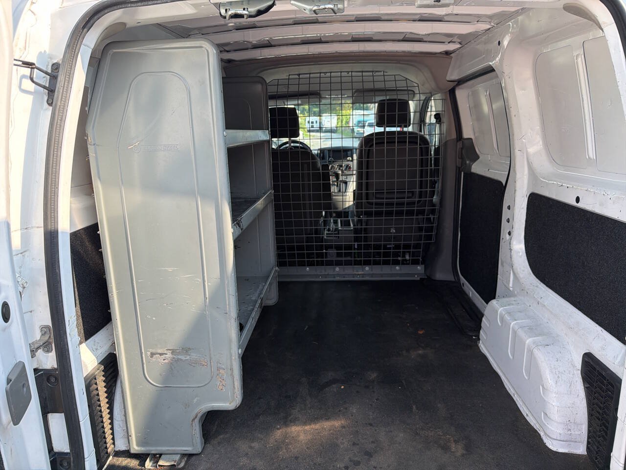 Used 2018 Nissan NV200 S FWD image 13