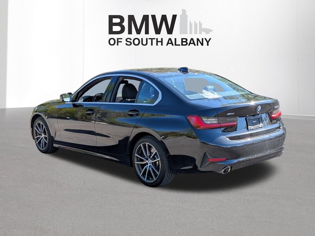Used 2019 BMW 330i xDrive Sedan w/ Driving Assistance Package AWD/4WD image 4