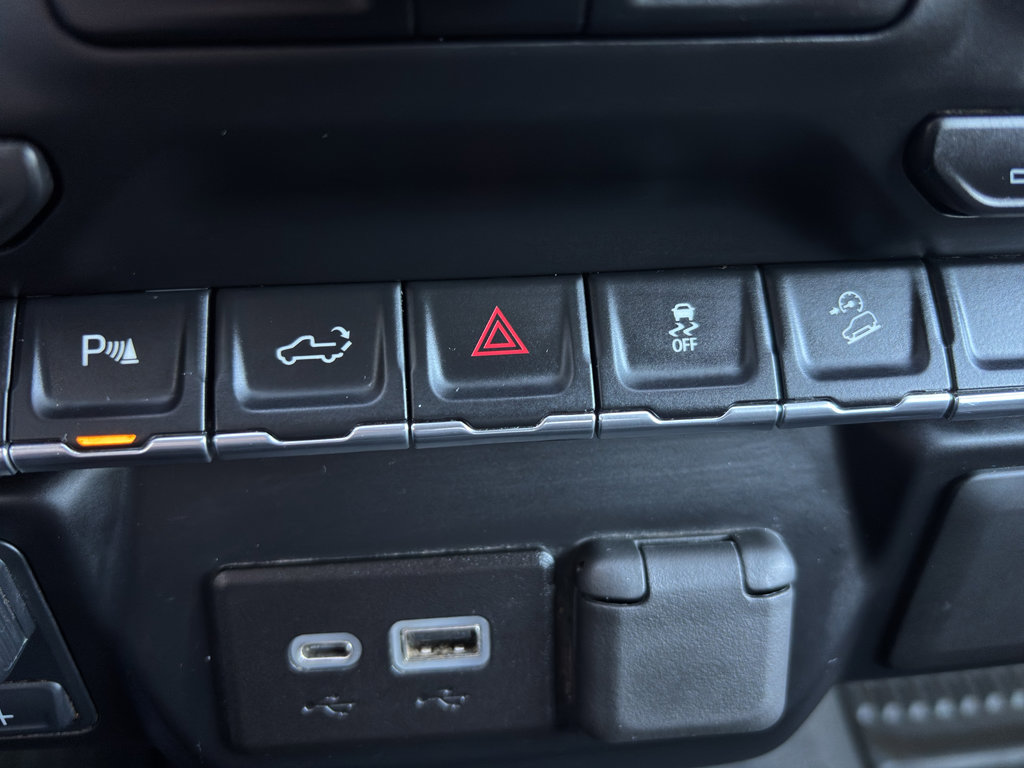 Used 2023 GMC Sierra 3500 SLE w/ SLE Convenience Package AWD/4WD image 26