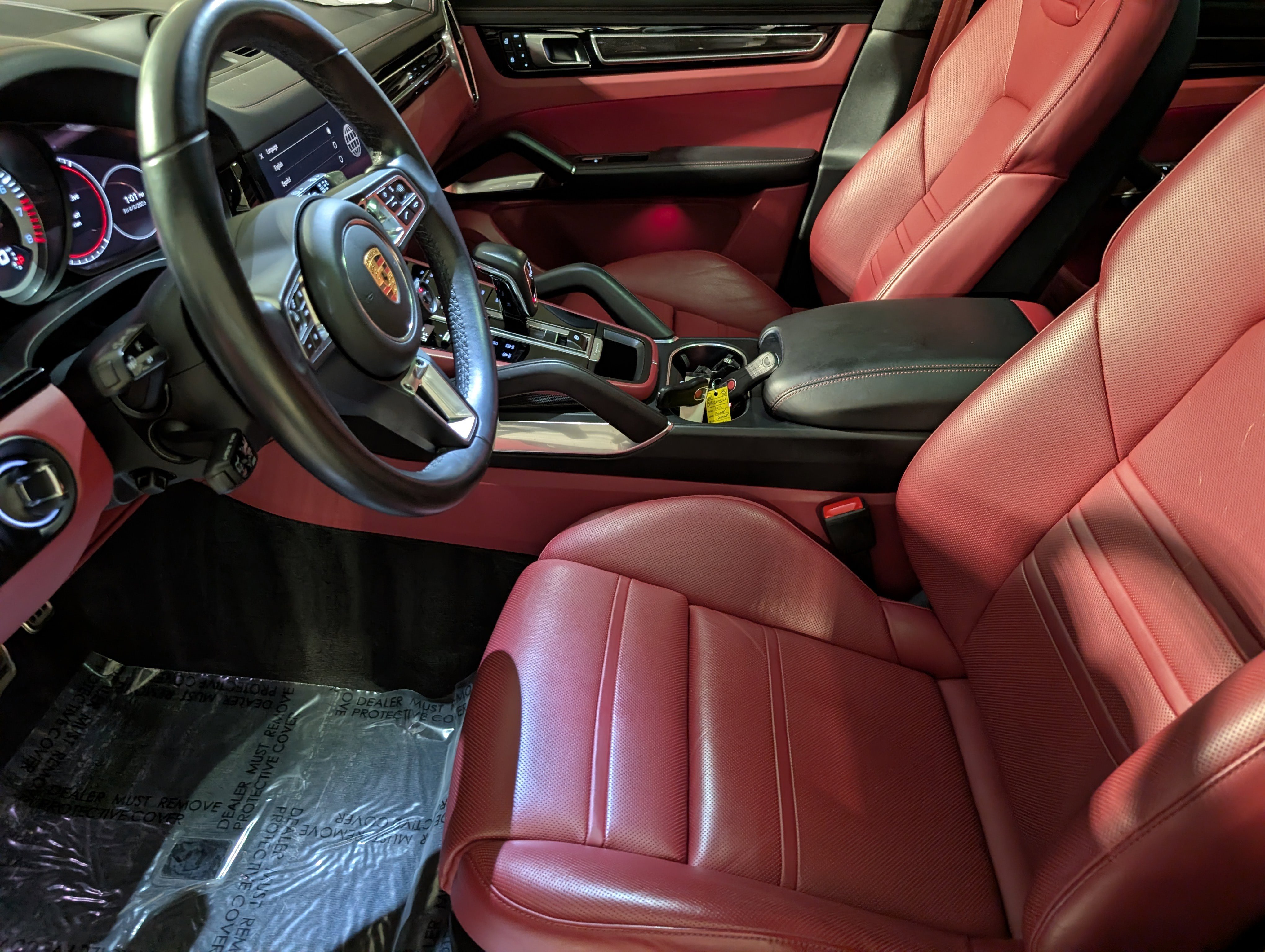 Certified 2022 Porsche Cayenne Turbo image 3