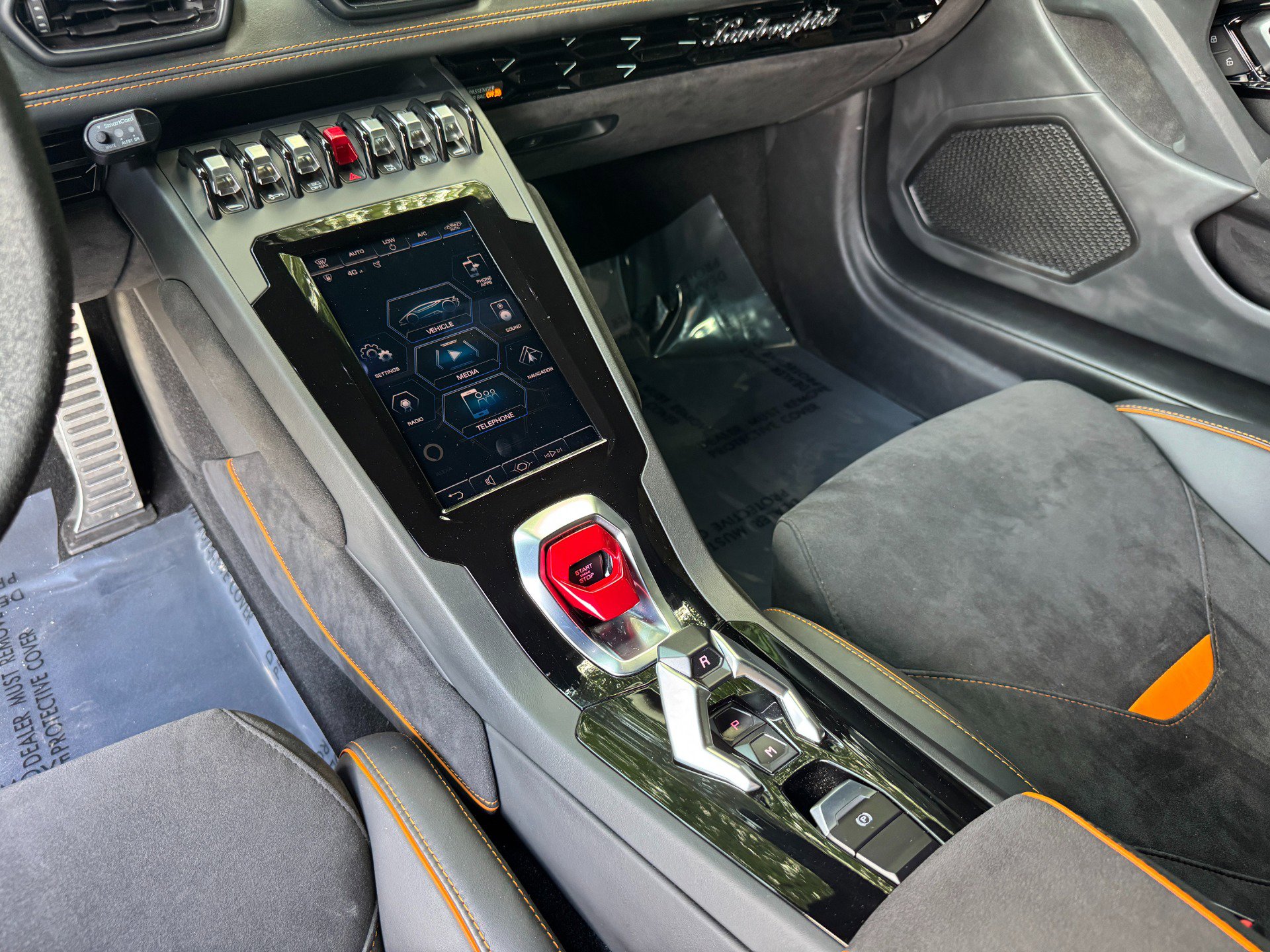 Used 2020 Lamborghini Huracan EVO AWD/4WD image 43