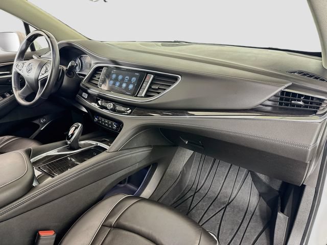 Used 2019 Buick Enclave Avenir w/ Avenir Technology Package AWD/4WD image 31
