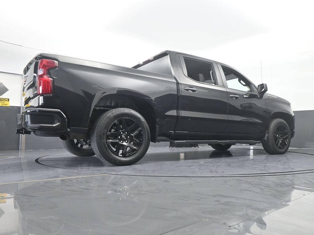 Used 2023 Chevrolet Silverado 1500 Custom image 61