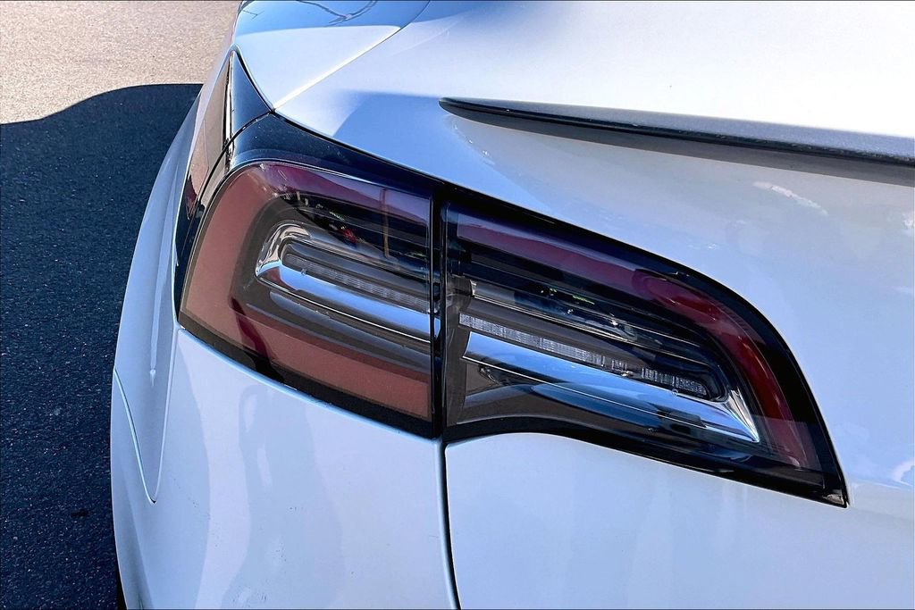 Used 2020 Tesla Model 3 Performance image 29
