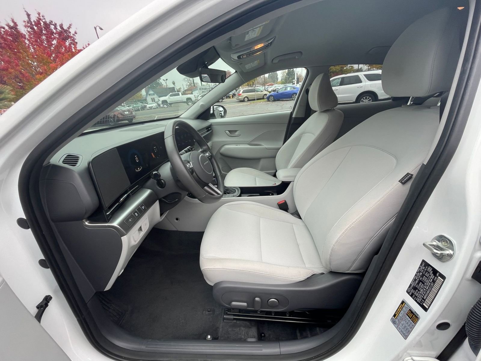Used 2025 Hyundai Kona SEL image 27