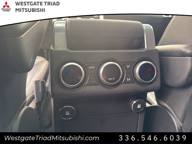 Used 2019 Land Rover Discovery HSE image 26