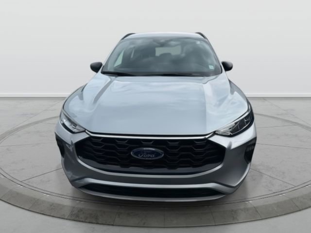 Used 2024 Ford Escape ST-Line image 2