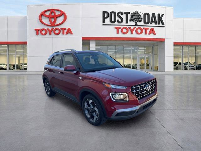 Used 2024 Hyundai Venue Limited image 27